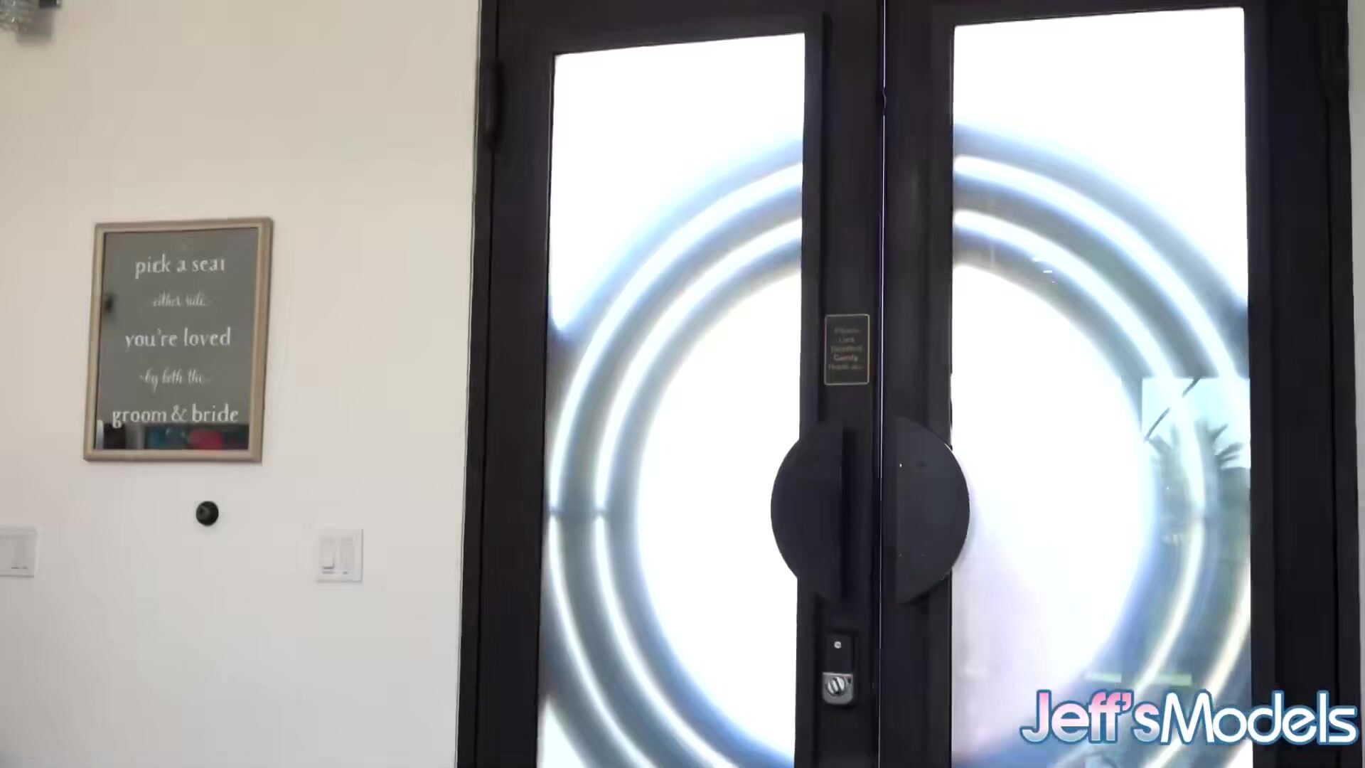 Crystal Blue, Saucy, Bianca Blows, Busty Bexx, Luna Love - Plumper Pool Party