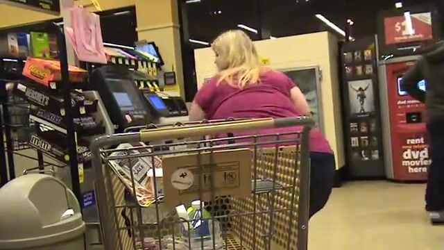 SSBBW JenniGrocery Store candid