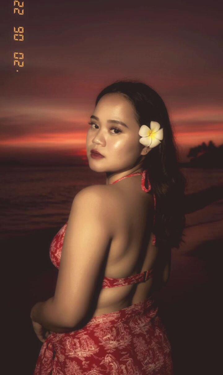 asian giantess buttcrush