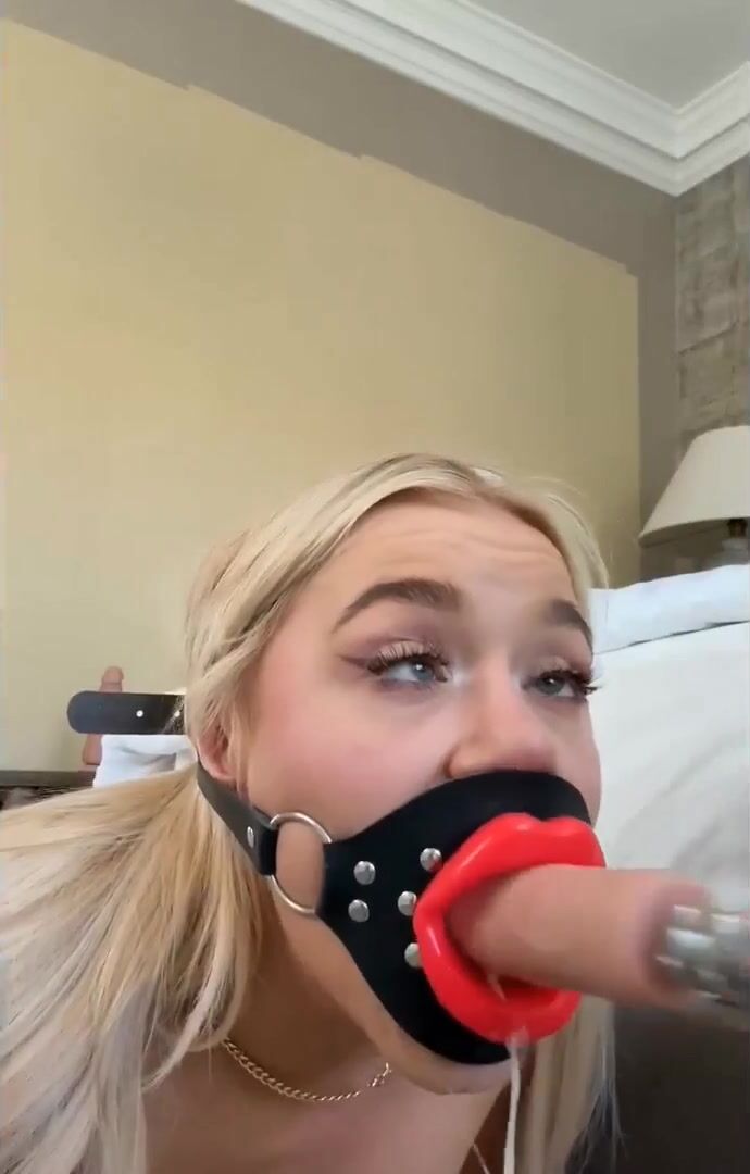 elle brooke pukes (onlyfans very messy)