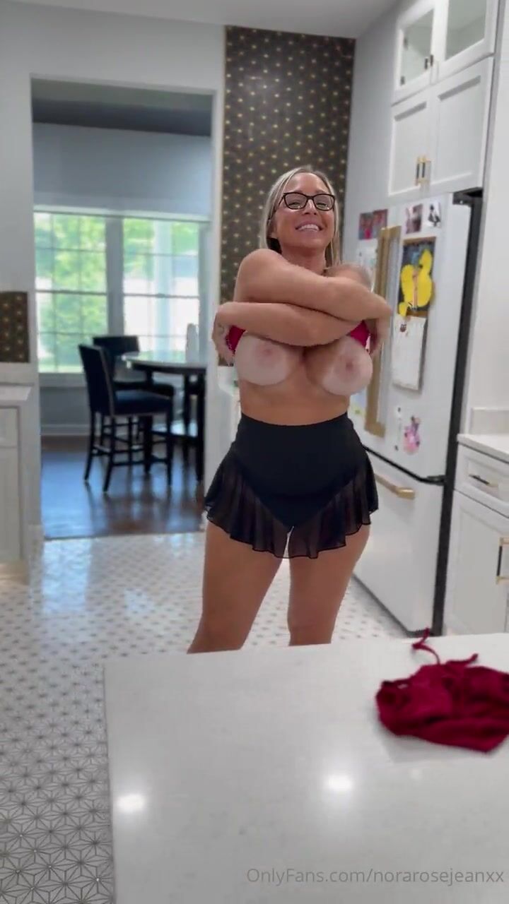 nora rose milf 34