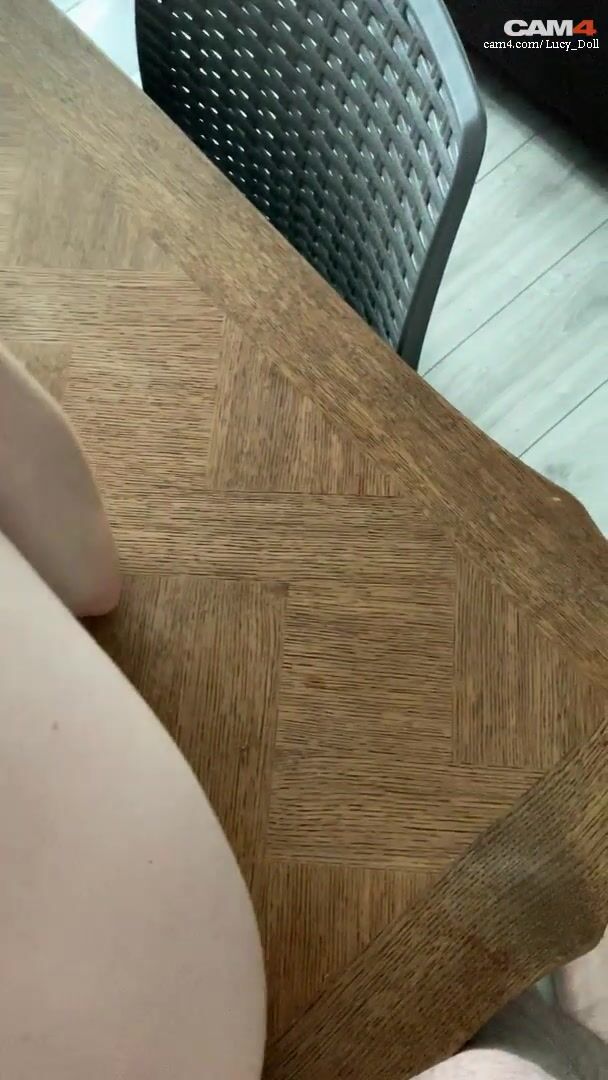 Lucy Sanivy - Pov anal