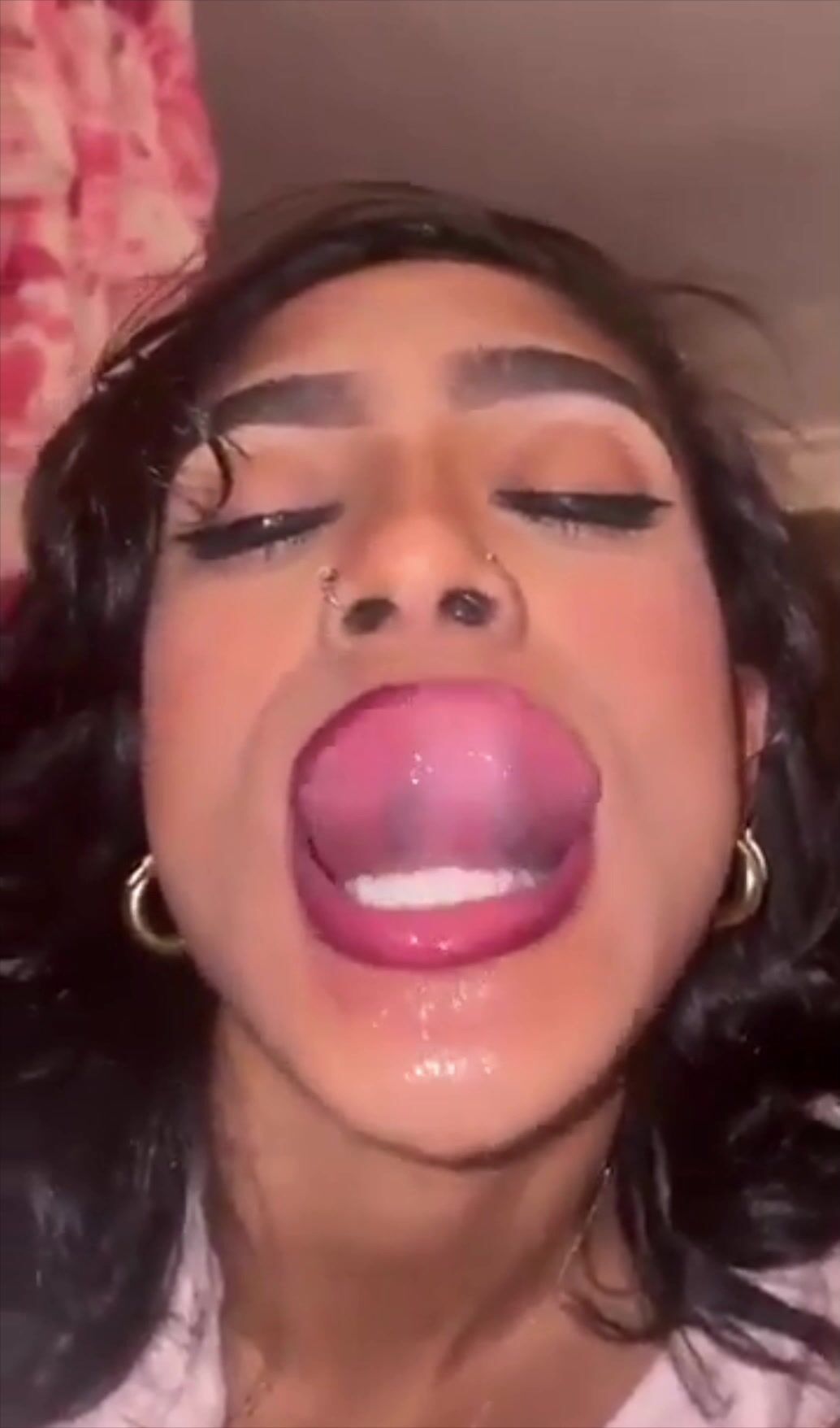 Nut pulling joi-dolly