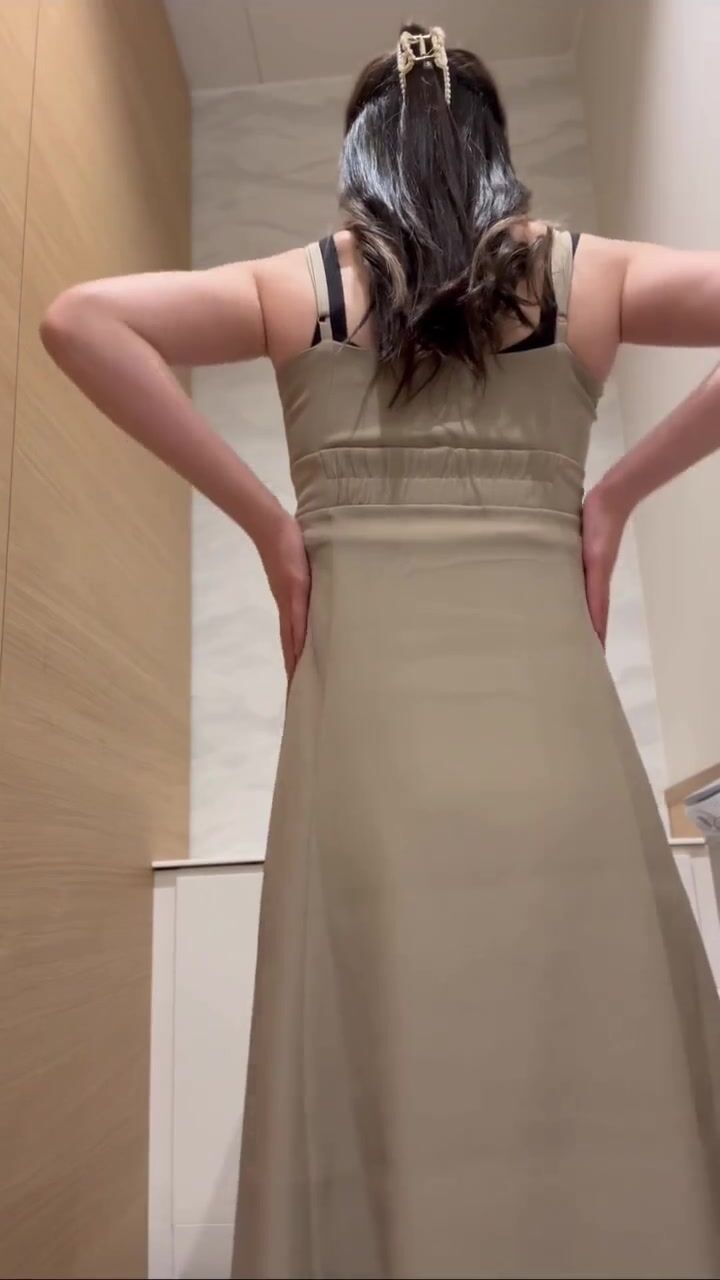 Fugu belly stuffing in dress