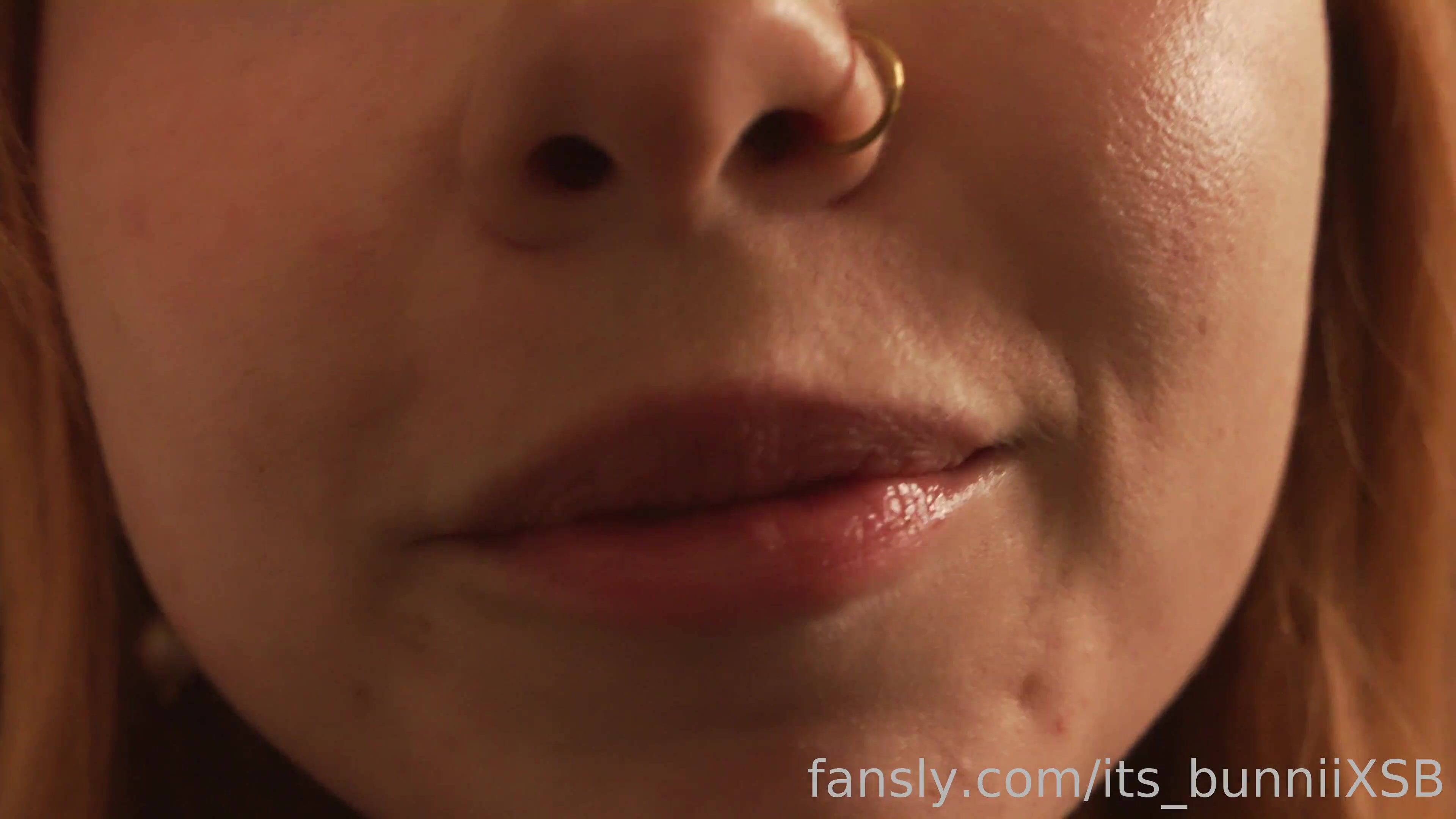 Its_Bunnii - Dressing Room ASMR