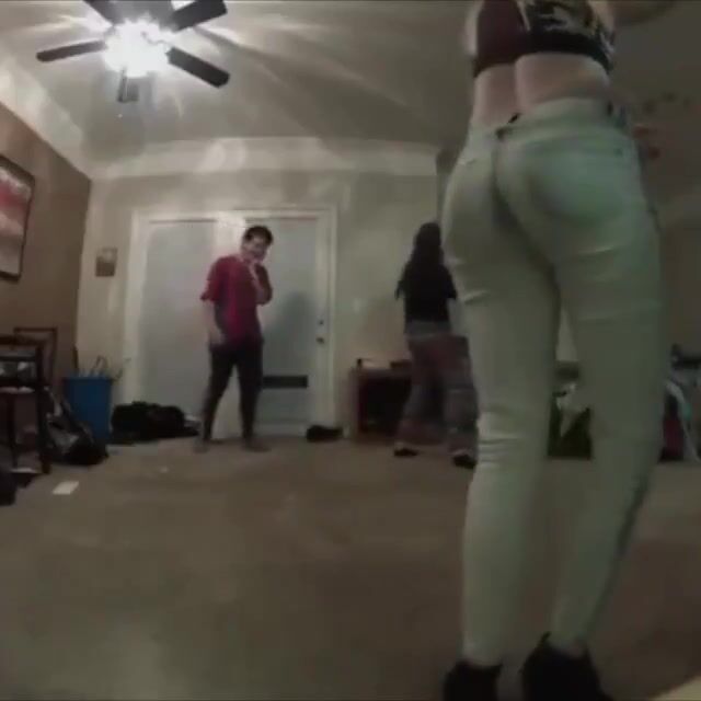 Tow girlfriends ballbusting