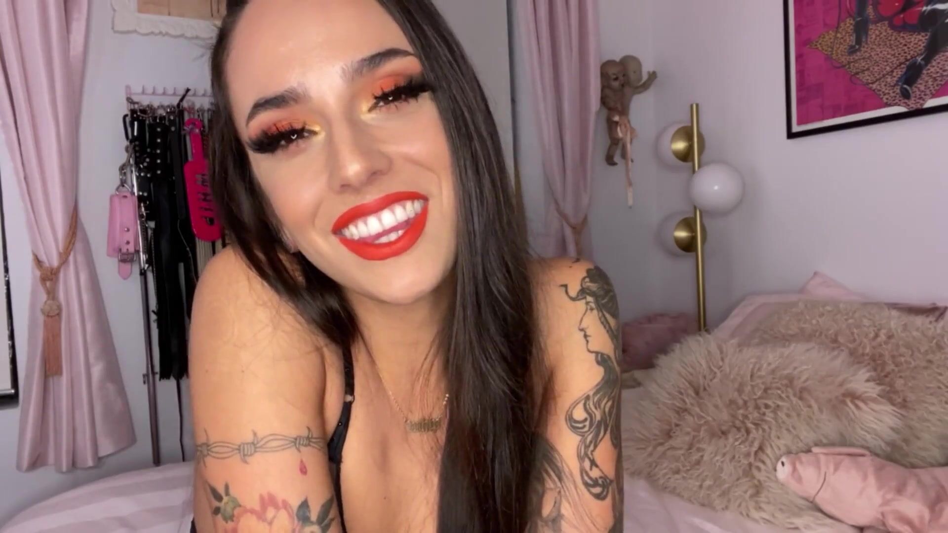 misswhip - Sexy Girlfriend Lovingly Cucks Beta Nerd