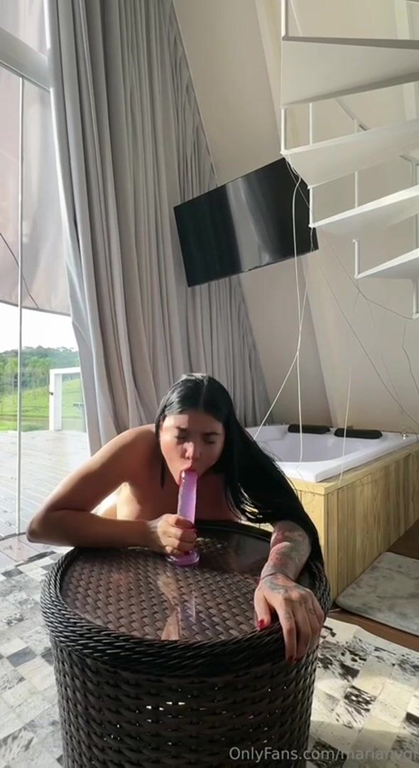 Marian Gomez aka Marianvgl dildo sit action