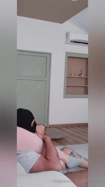 Sahibe Gezgin mixed scissors