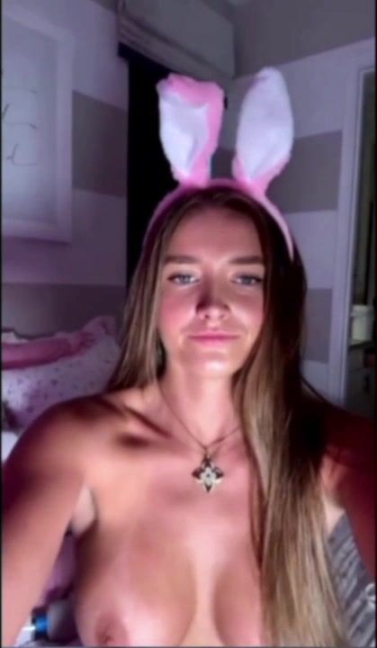 Skylarmaexo April 2025 Livestream