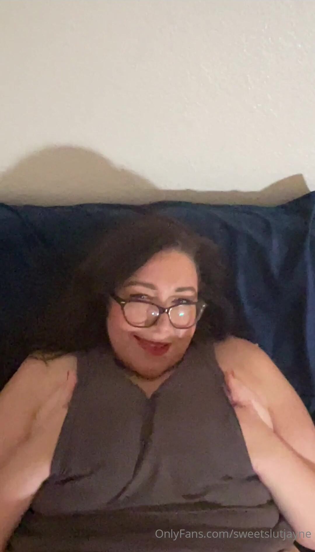 CuteJayne.nylontease