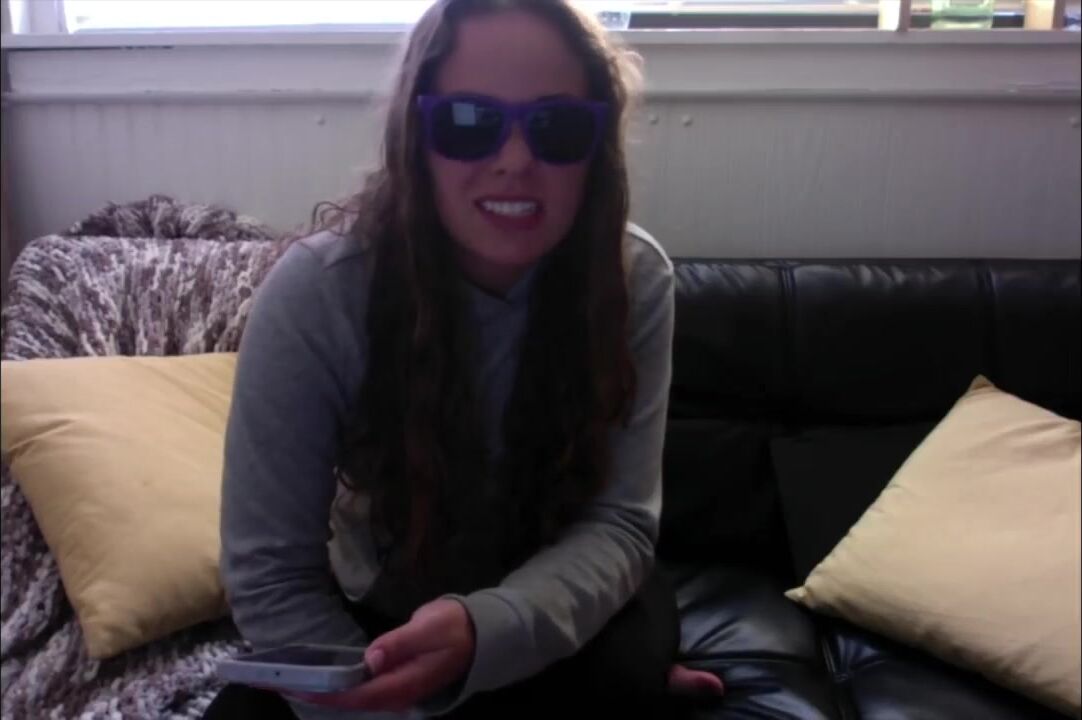 Bunny Ratchet - Girl talking nasty and just enjoying farts