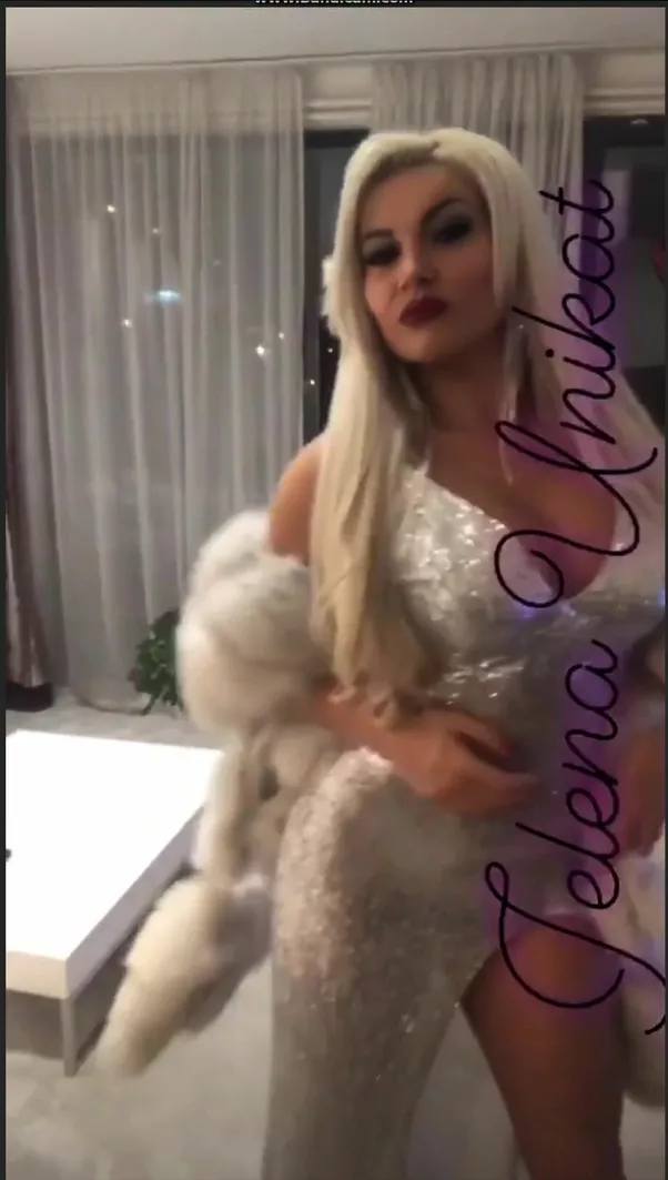 Jelena Unikat Beautiful silver dress