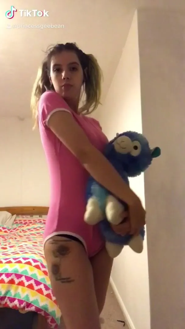 princess_gee_bean_ 1976737 Excuse the shitty timing but like also my tiktok doesn t have premium porn video
