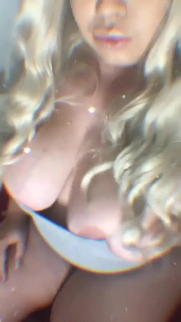 Saskia87 770702 Who wants to be my Netflix and chill buddy premium porn video