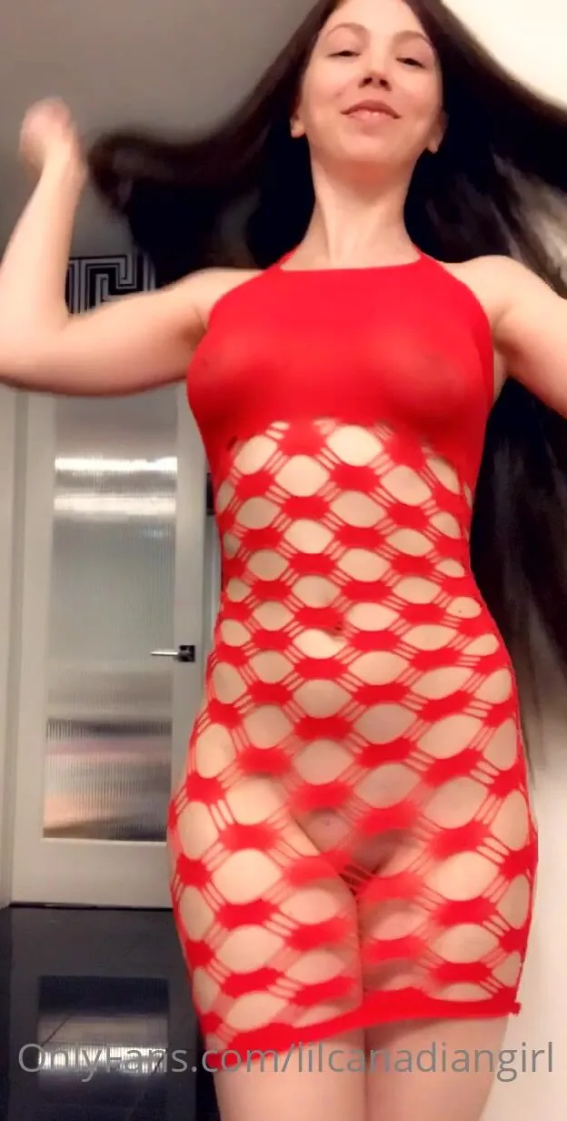 lilcanadiangirl showing off my new sexy little red dress