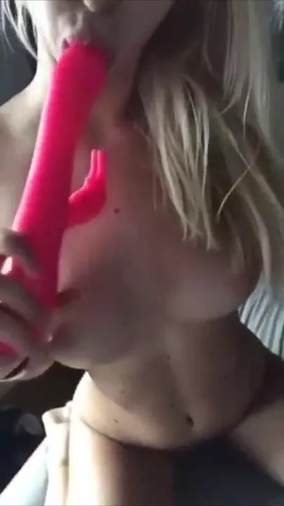 Misstt Kiss mas anal plug pink dildo time with creamy pussy snapchat free