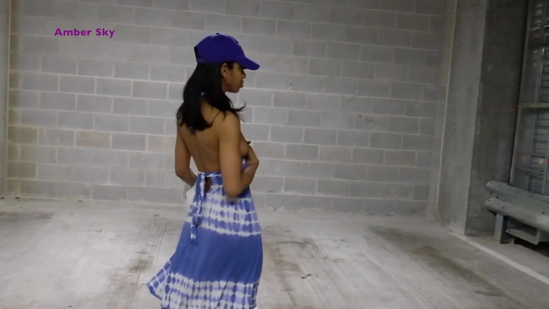 Amber Sky - Public Exposure Parking Garage With Big Jack