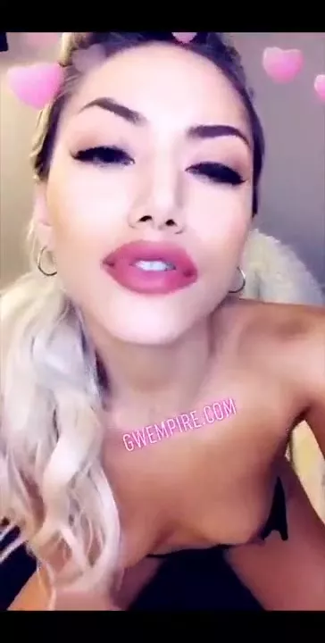 Gwen Singer soaked panties snapchat free