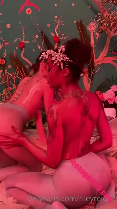 riley reid & skin diamond lesbian sex onlyfans videos 2020/11/07