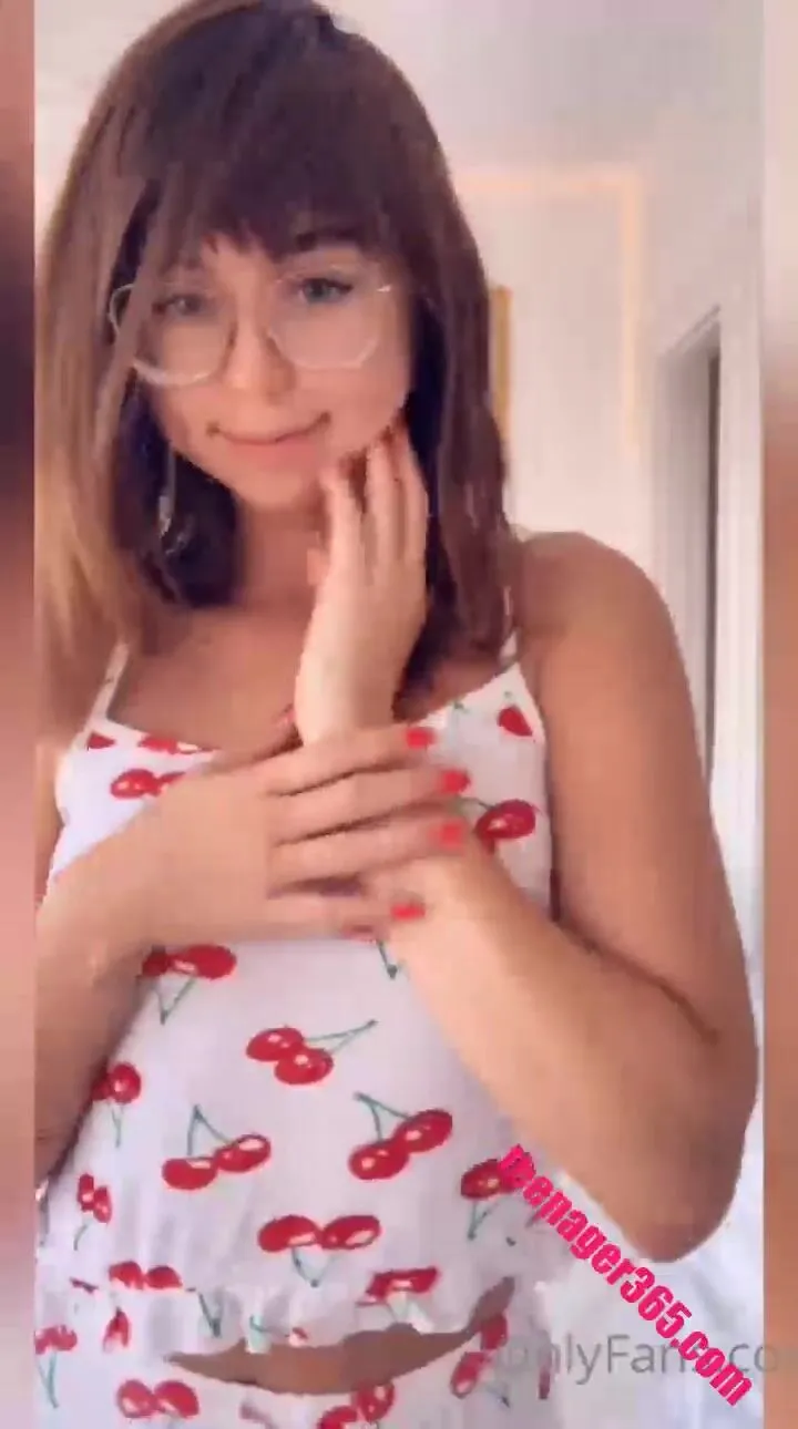 riley reid i woke so horny!!!!! i hope i get you as horny as me!! 2020/06/09