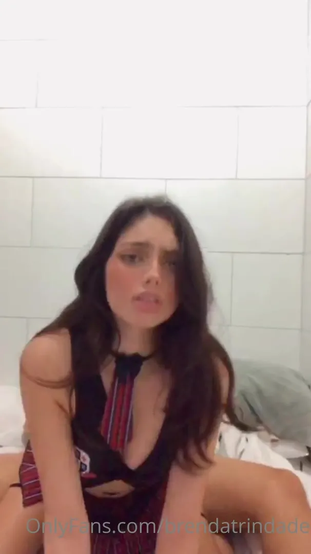 Brenda Trinidade BrendaTrindade
