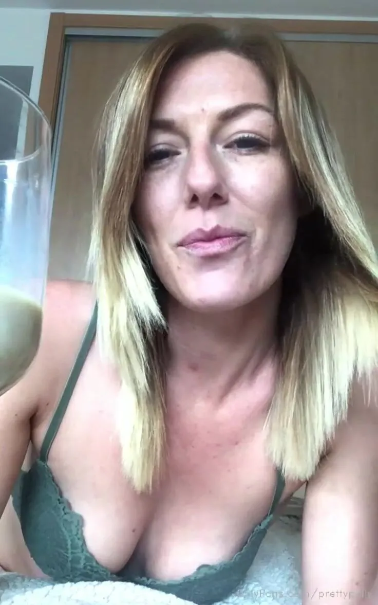 prettypolly 25 03 2020 27397573 stream started at 03 25 2020 03 05 pm onlyfans xxx porn videos