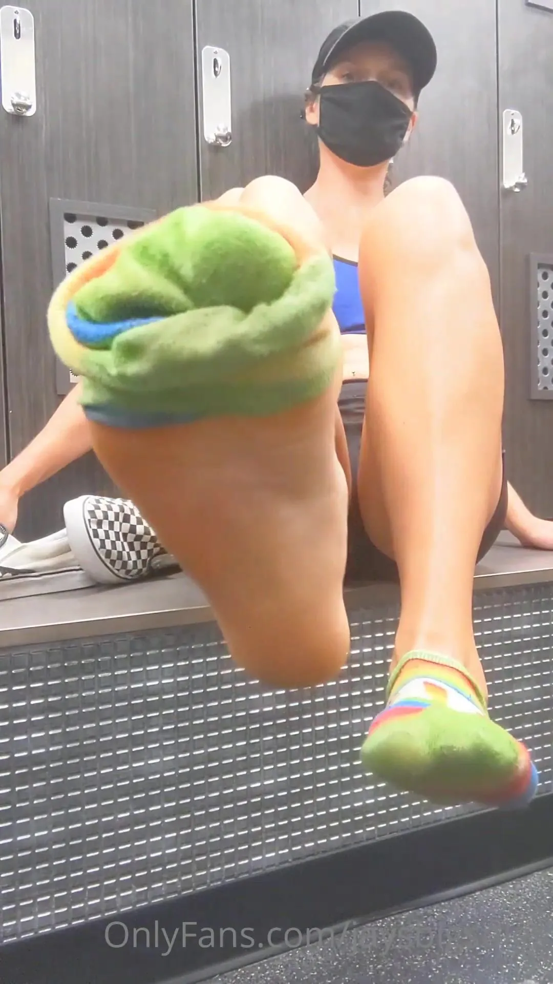 jaysbigsoles 20 09 2021 2219063841 wishing you were here to worship my sweaty gym feet these socks are super stinky a ve onlyfans xxx porn videos