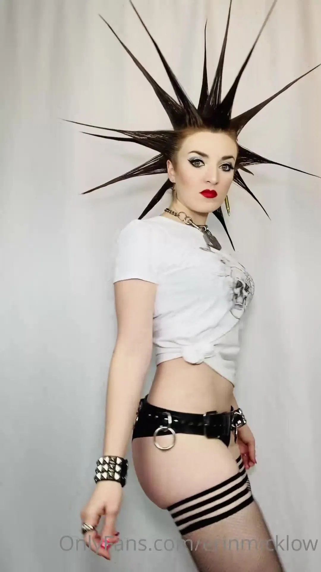 erinmicklow 27 09 2020 127338238 happy sunday bb s here s a slow sexy dance to beck s onlyfans xxx porn videos