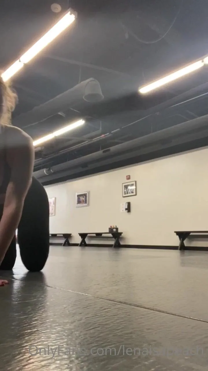 lenaisapeach 043 onlyfans leaked video