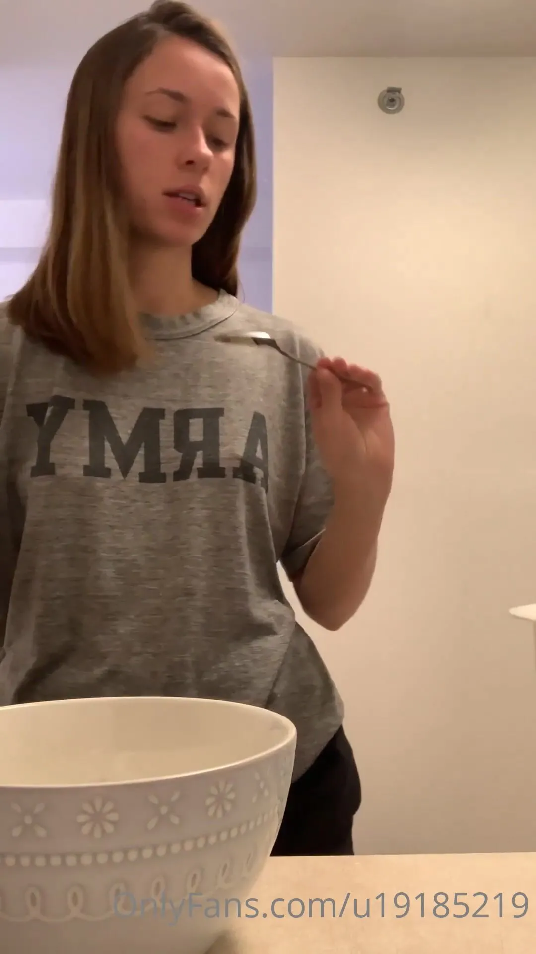 celesteschmeckle i said i would start doing random little sfw vlog