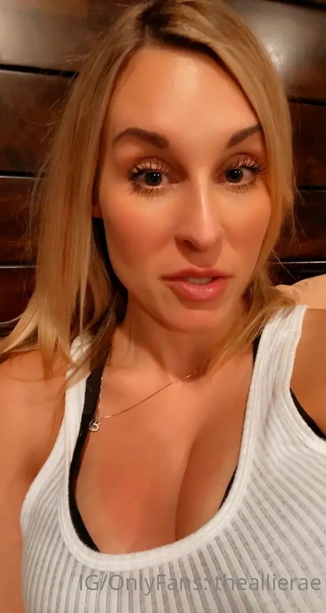 theallierae not sure why i m still awake when i have to be up in 4hrs for work but just wanted
