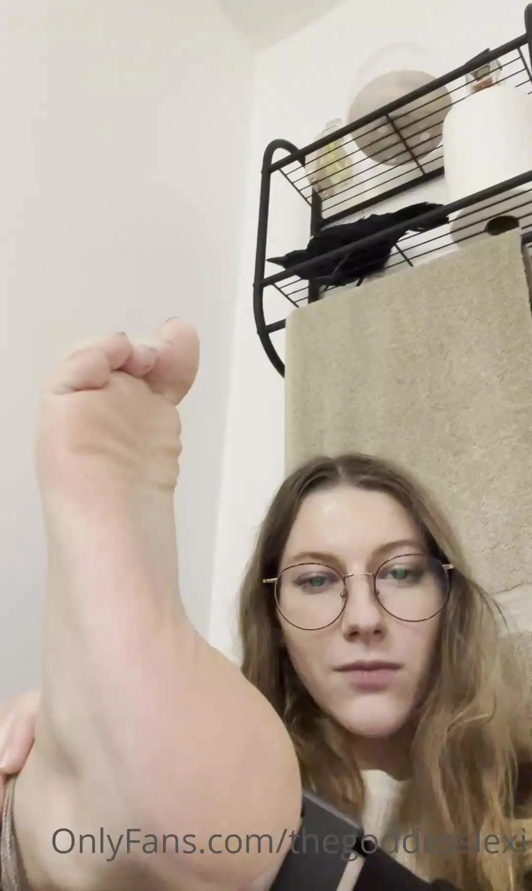 thegoddesslexi i have a task for y all today p also send 10 and 3 cock picks and goddess will send a