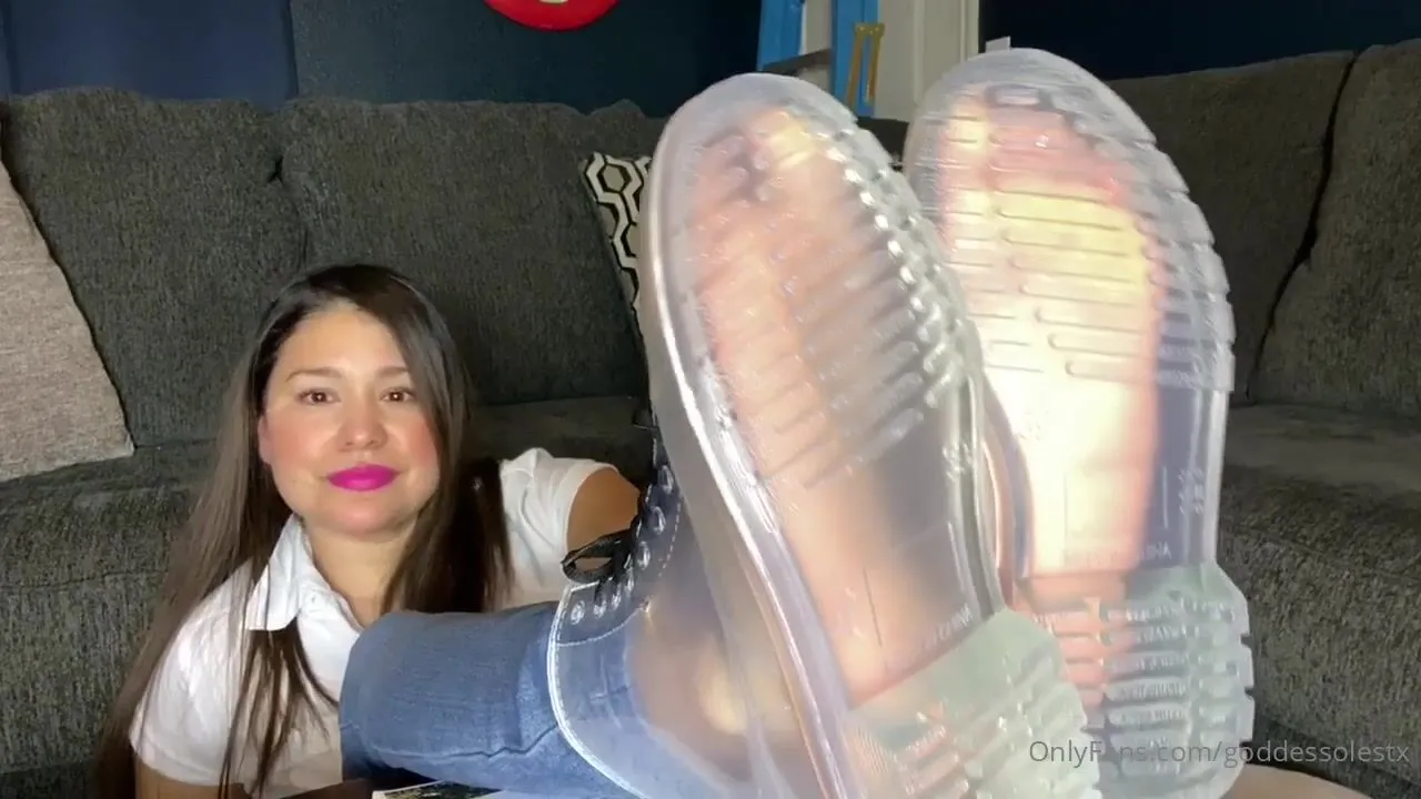goddessolestx stinky ass feet of your tutoring sessions i m trying a new device may delete this video onlyfans xxx videos