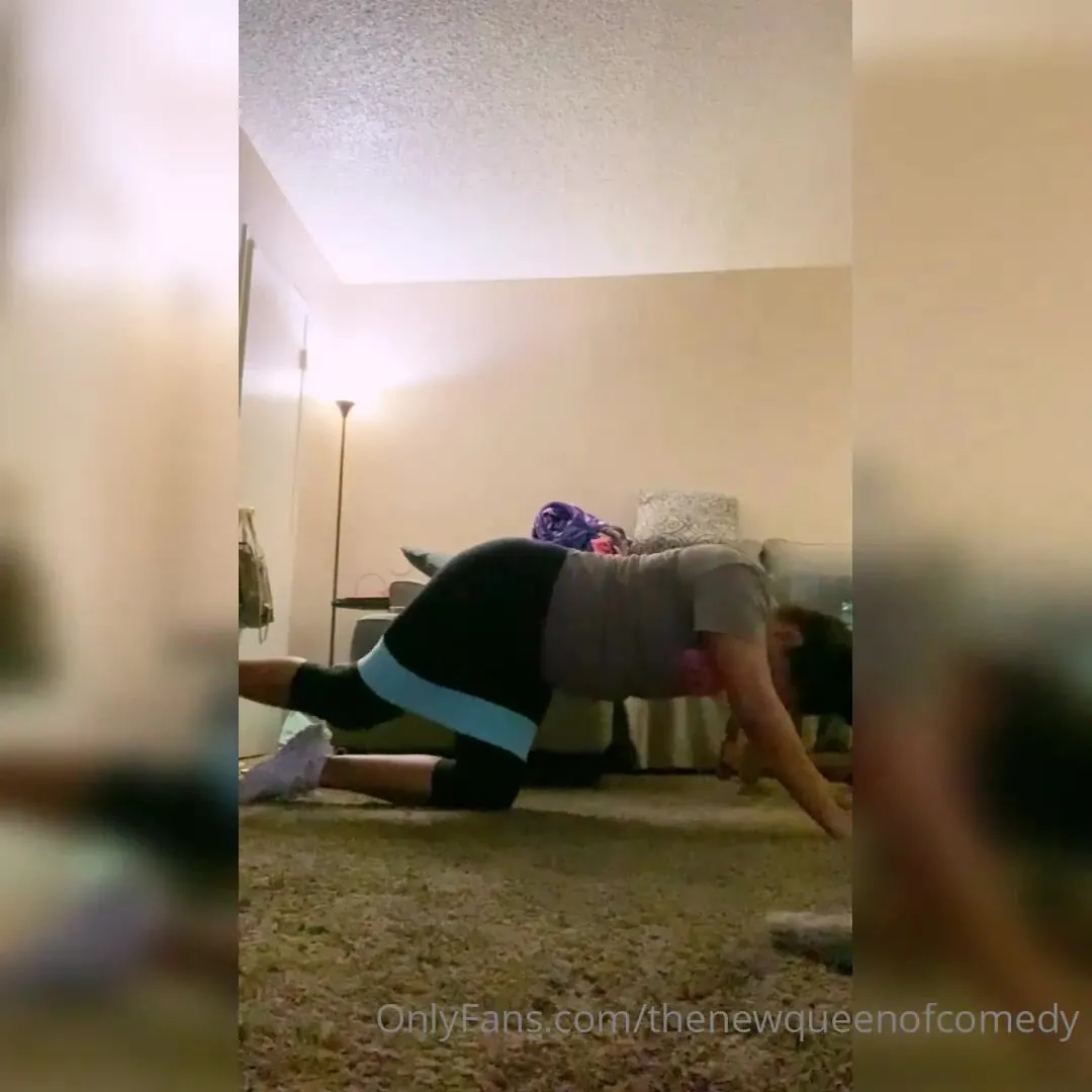 thenewqueenofcomedy workout wednesday doing booty today all workouts 1 set of 20 per leg donkey kicks pu onlyfans xxx videos