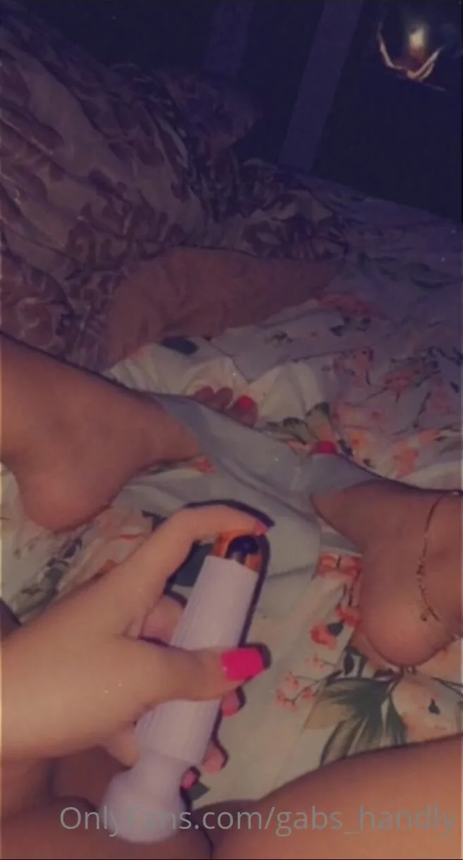 gabs handly i m so horny tonight onlyfans xxx videos