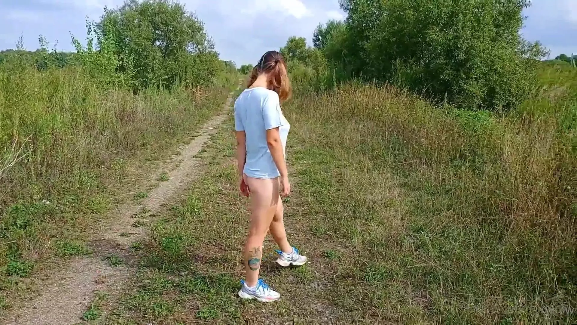 juli smith meow i decided to take a walk w/ ponytails on my head onlyfans xxx videos