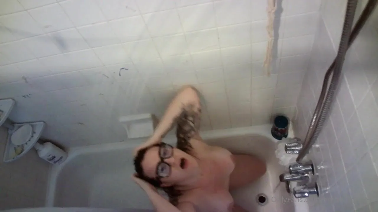 molleewatersvip shit got a little slippery in the shower enjoy this teaser if you want the full wet fest onlyfans xxx videos