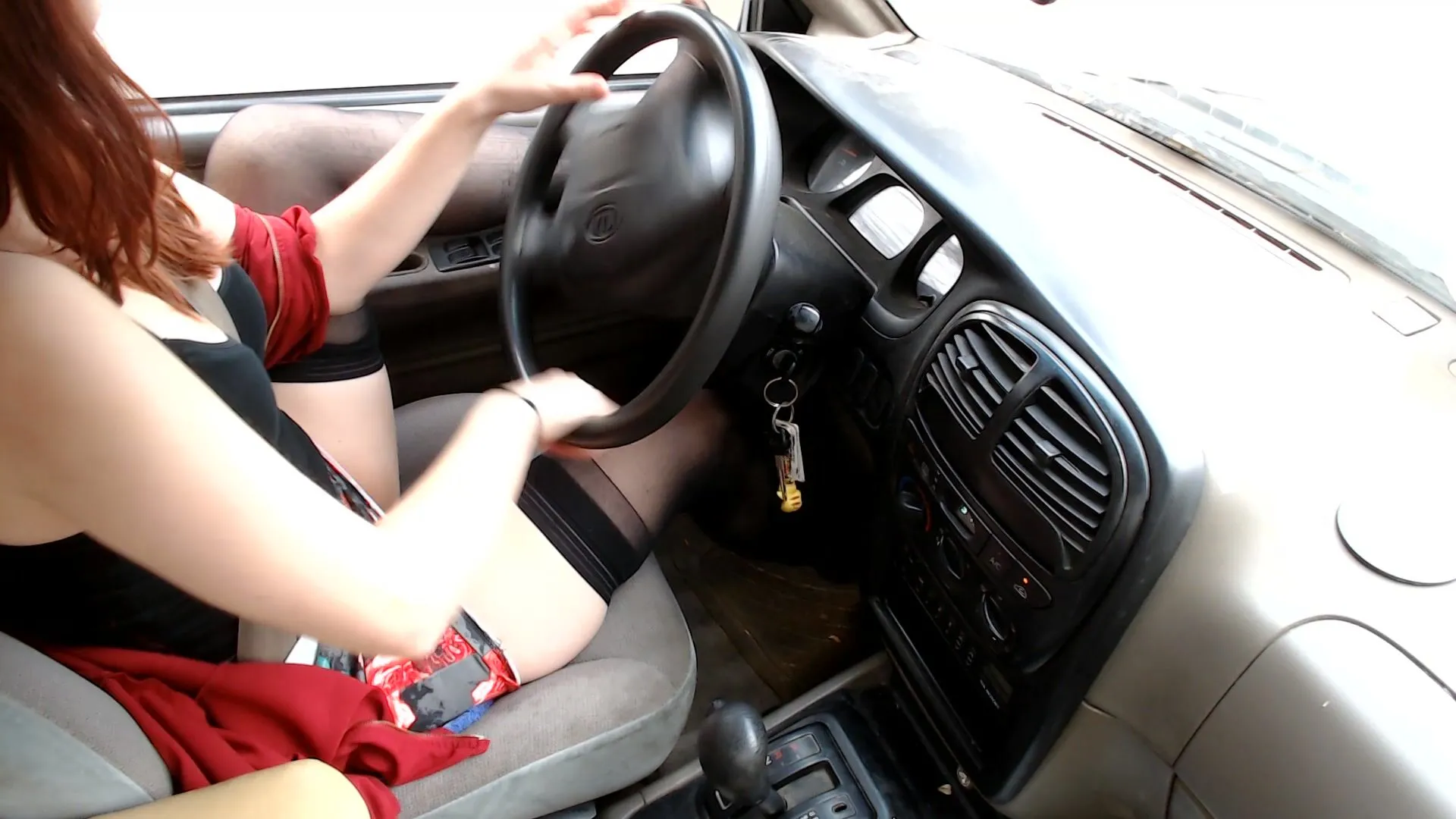 Safyre Dragon - Public Slut Driving And Fingering