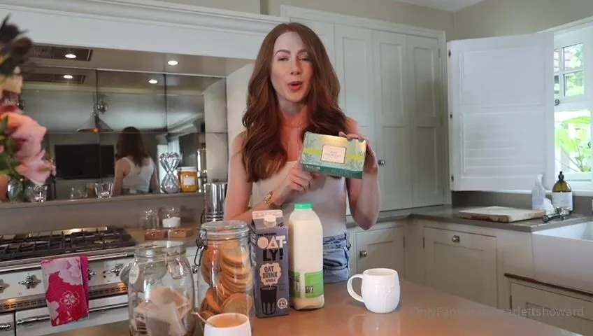 scarlettshoward a short film bought to you by the tea expert featuring greedy pups xx xxx onlyfans porn video