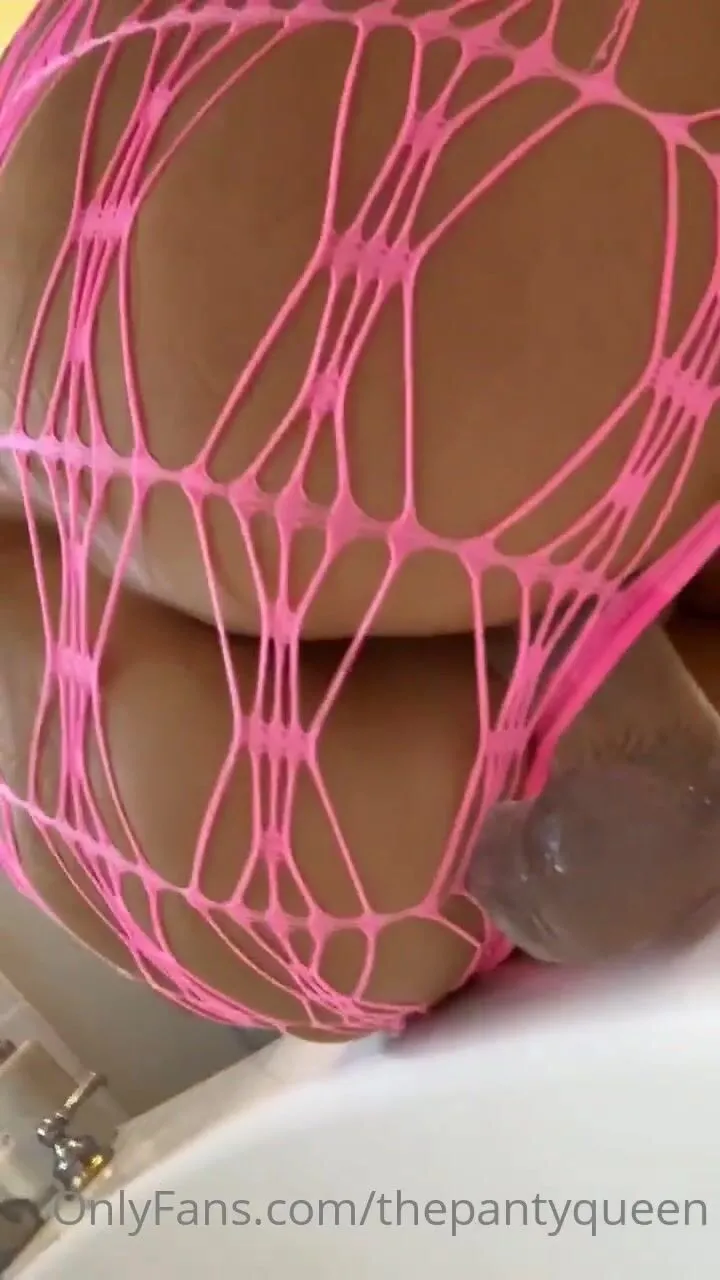 thepantyqueen here s an example of a daily post on my paid page i post full length xxx videos and phot xxx onlyfans porn video