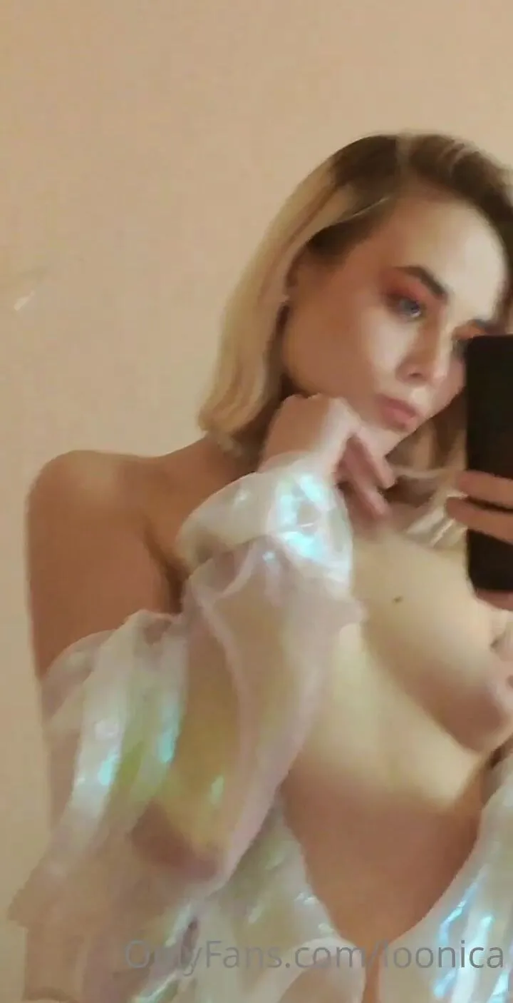 loonica Hi guys, i'm having a little bit of a difficult period right now, i'm feeling emotional st xxx onlyfans porn video
