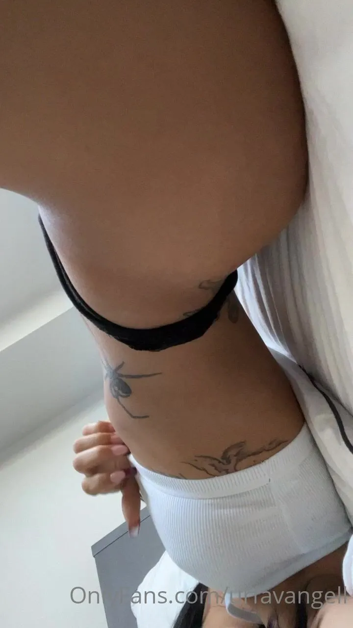 urfavangell Petite w/ a fat ass xxx onlyfans porn video