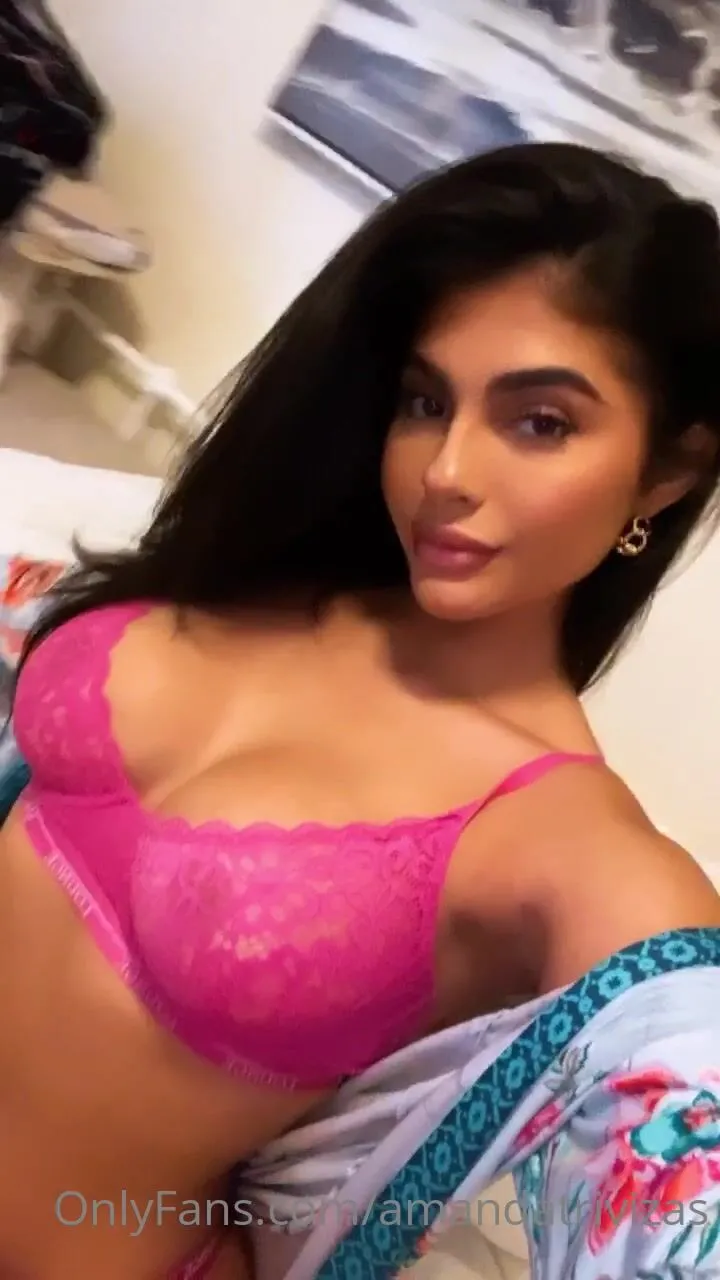 amandatrivizas Let me bless your Sunday real quick xxx onlyfans porn video