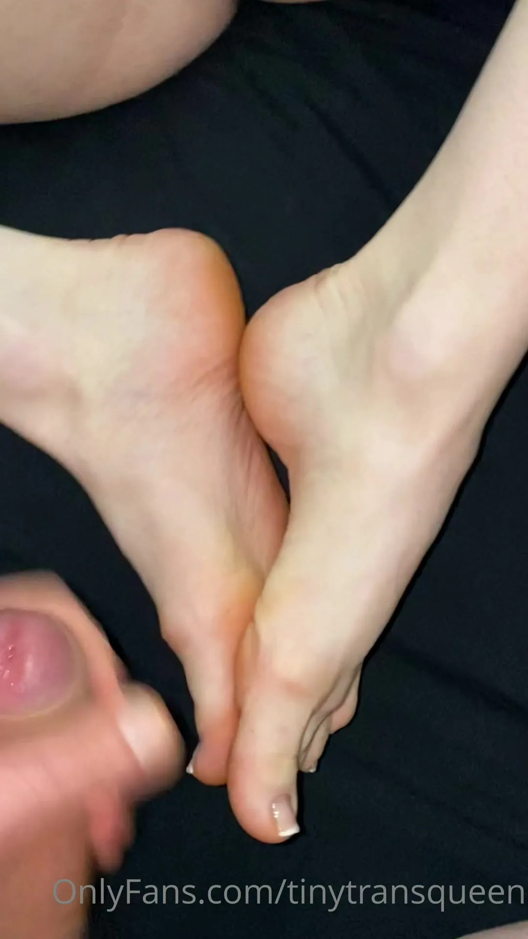 tinytransqueen Shoot some lotion on these xxx onlyfans porn video