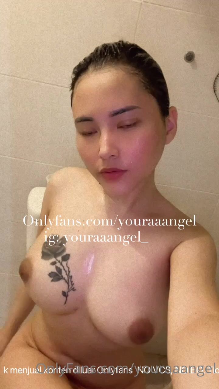 Youraaangel Pov kita lagi vc an, km temenin aku mandi xxx onlyfans porn  video