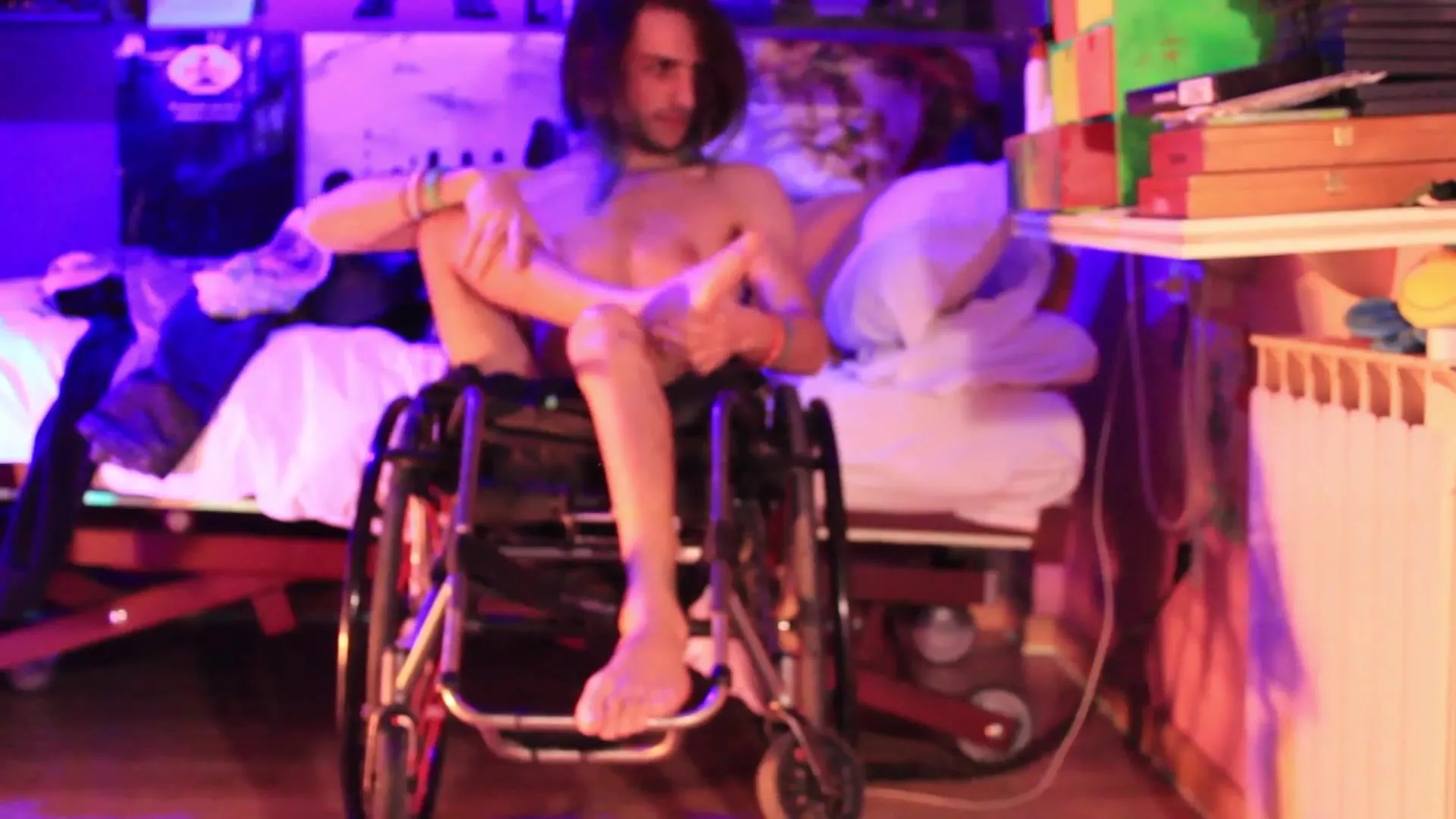 naughty on wheels another taste of me massaging my toes & legs w/ cream enjoy it xxx onlyfans porn video
