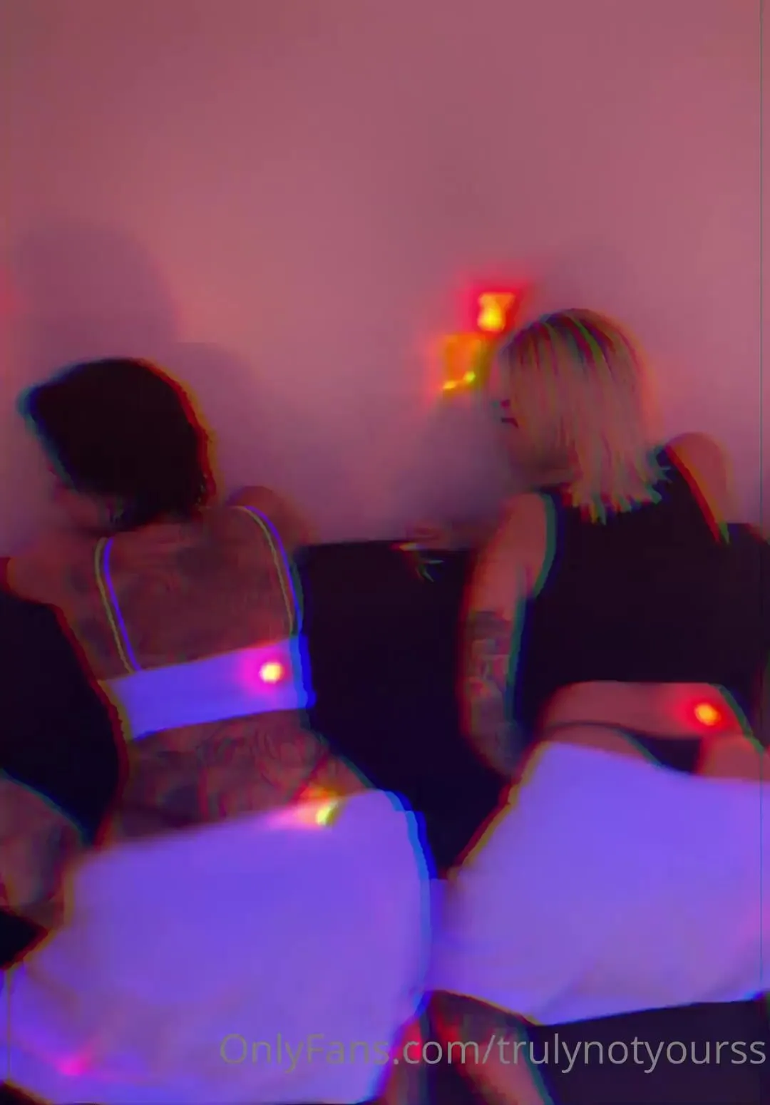 trulynotyourss Do you ever get wasted in Brazil & start randomly shaking your ass w/ your friends A xxx onlyfans porn video