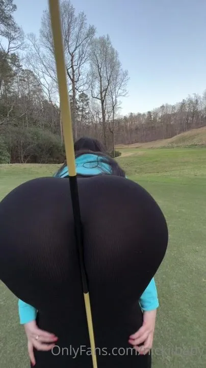 Nickiibaby twerk