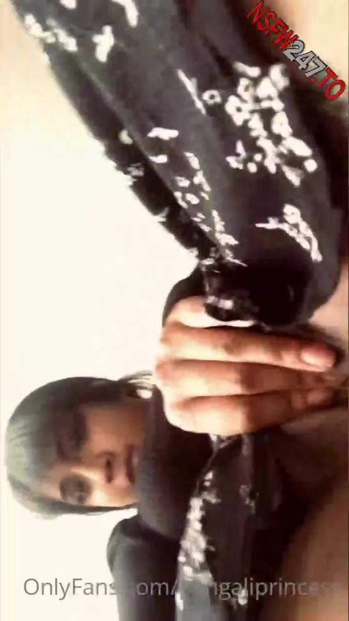 Pengali Princess Showing pussy & masturbating in dildo xxx onlyfans porn videos